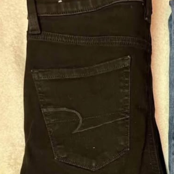 AE Dream Jean Like New! - Picture 3 of 3